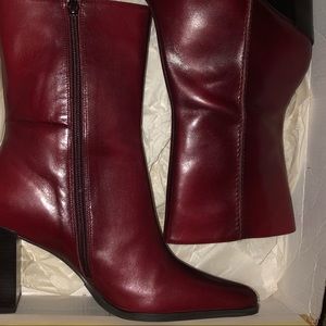 Ladies boots